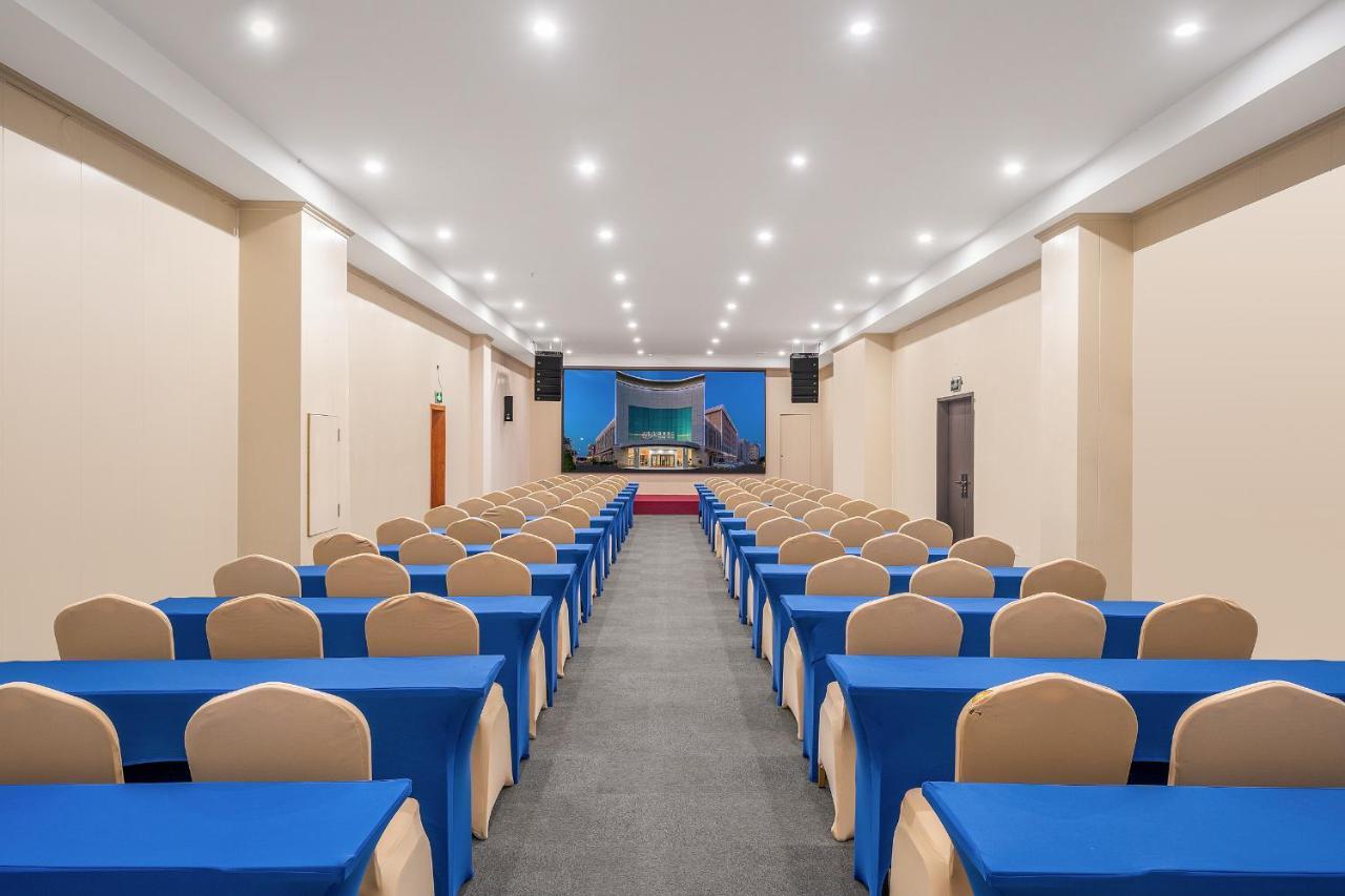 Guangzhou Baiyun Airport Rejoice By Argyle Hotel Rehe Metro Exit B --Free Shuttle Bus Is Provided During The 137Th Canton Fair Exterior photo