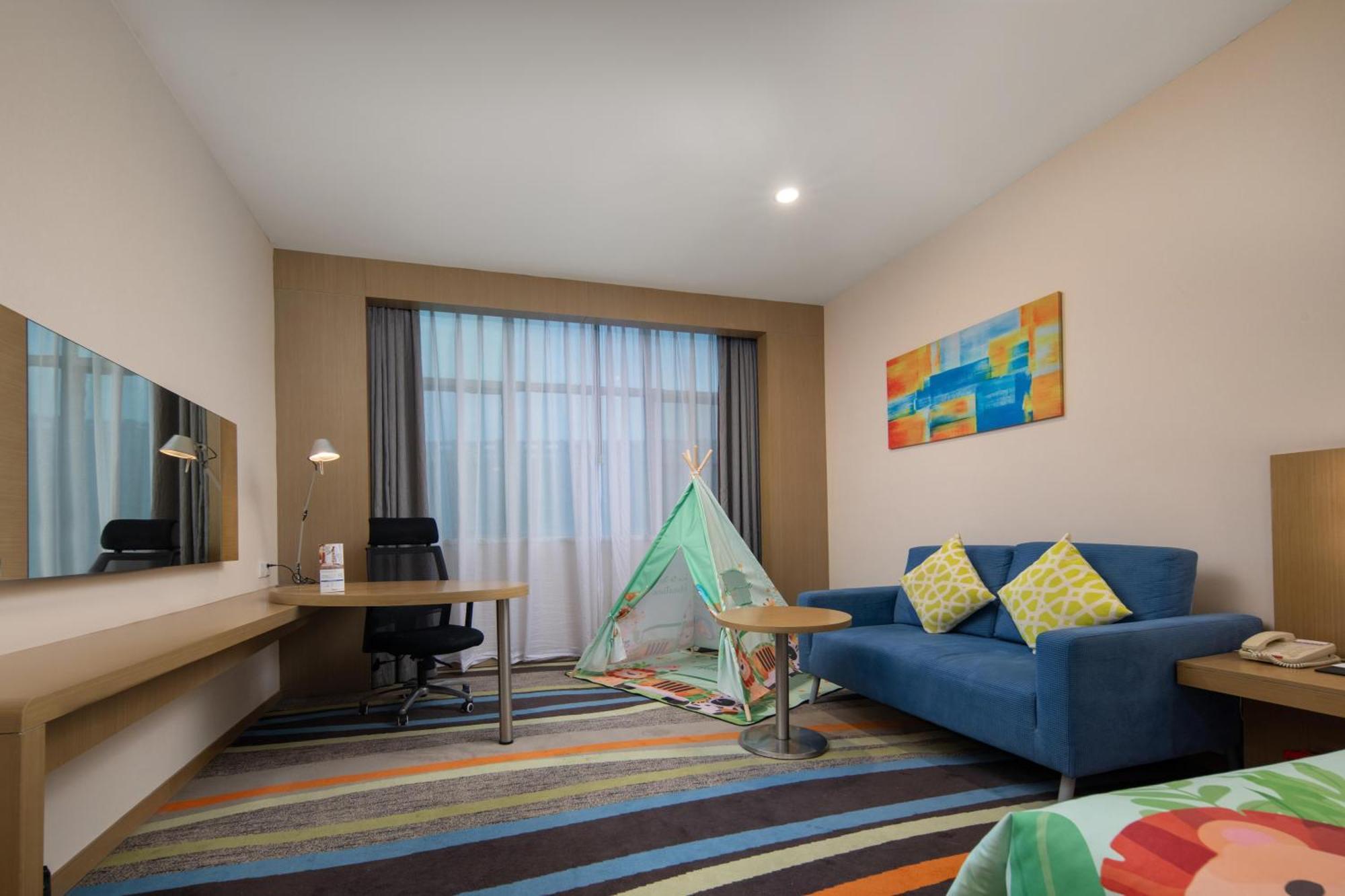 Guangzhou Baiyun Airport Rejoice By Argyle Hotel Rehe Metro Exit B --Free Shuttle Bus Is Provided During The 137Th Canton Fair Exterior photo